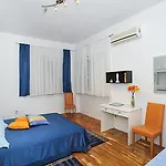 In With Sea View, Terrace, Air Conditioning, Wifi 3617-1 Apartmán *