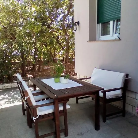 In With Sea View, Terrace, Air Conditioning, Wifi 3617-1 شقة Poljana (Ugljan)