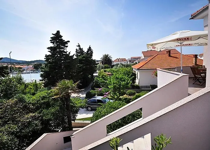 דירה In With Sea View, Terrace, Air Conditioning, Wifi 3617-1 *